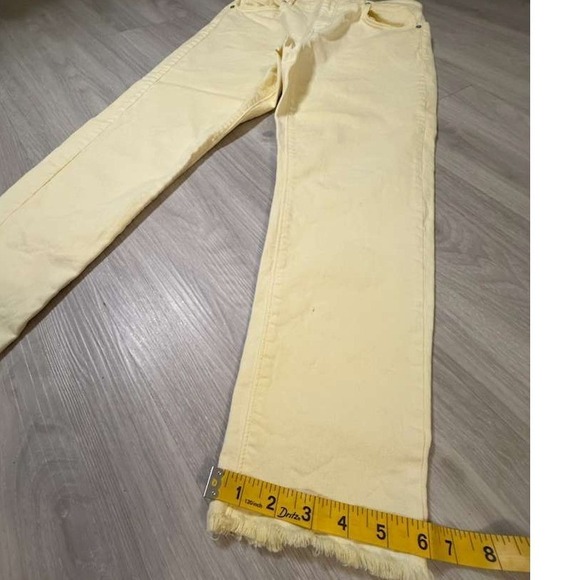 LOFT The Skinny Yellow Cropped Frayed Hem Jeans Women's Size 8 29 - Picture 7 of 9